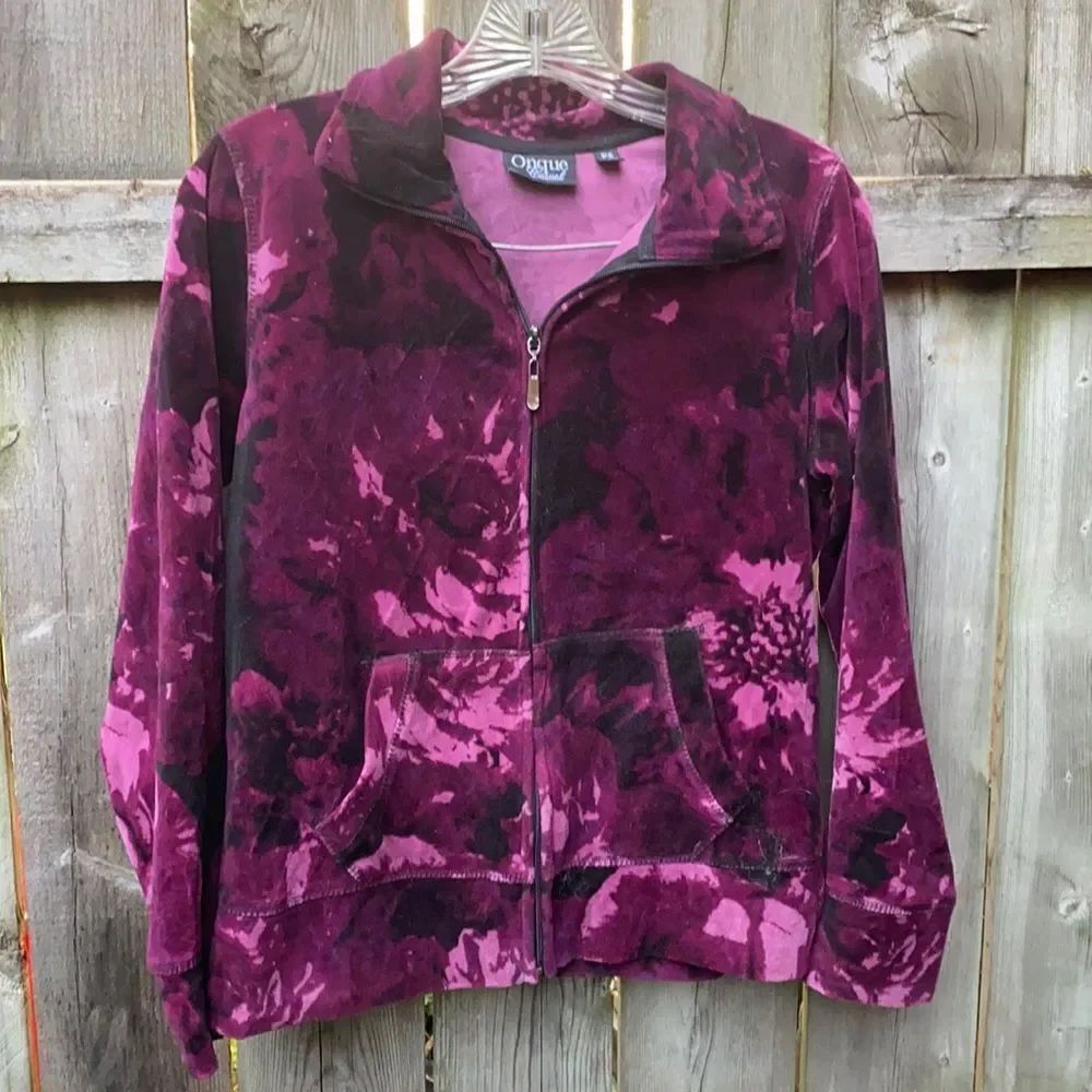 Velour floral zip up top sz. Petite small